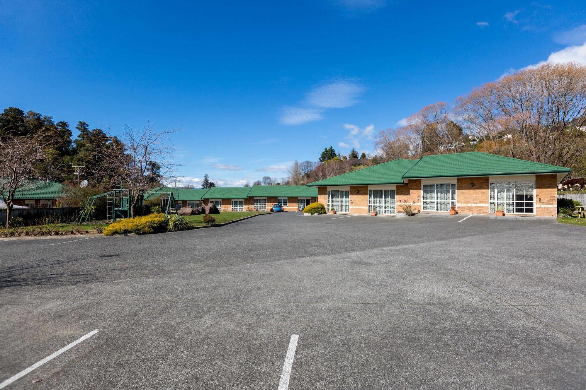 Aspen Court Motel Taihape Ngoại thất bức ảnh